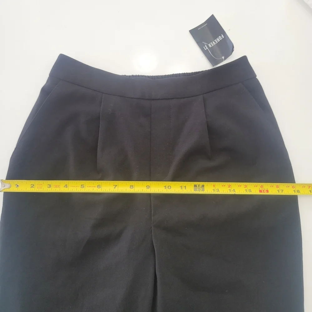 Forever 21 Black Elastic Waist Pants Ankle Woven Womens Size Small